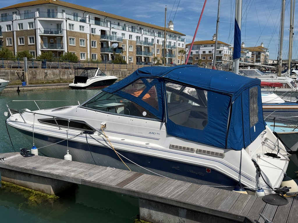 Sea Ray 220 DA