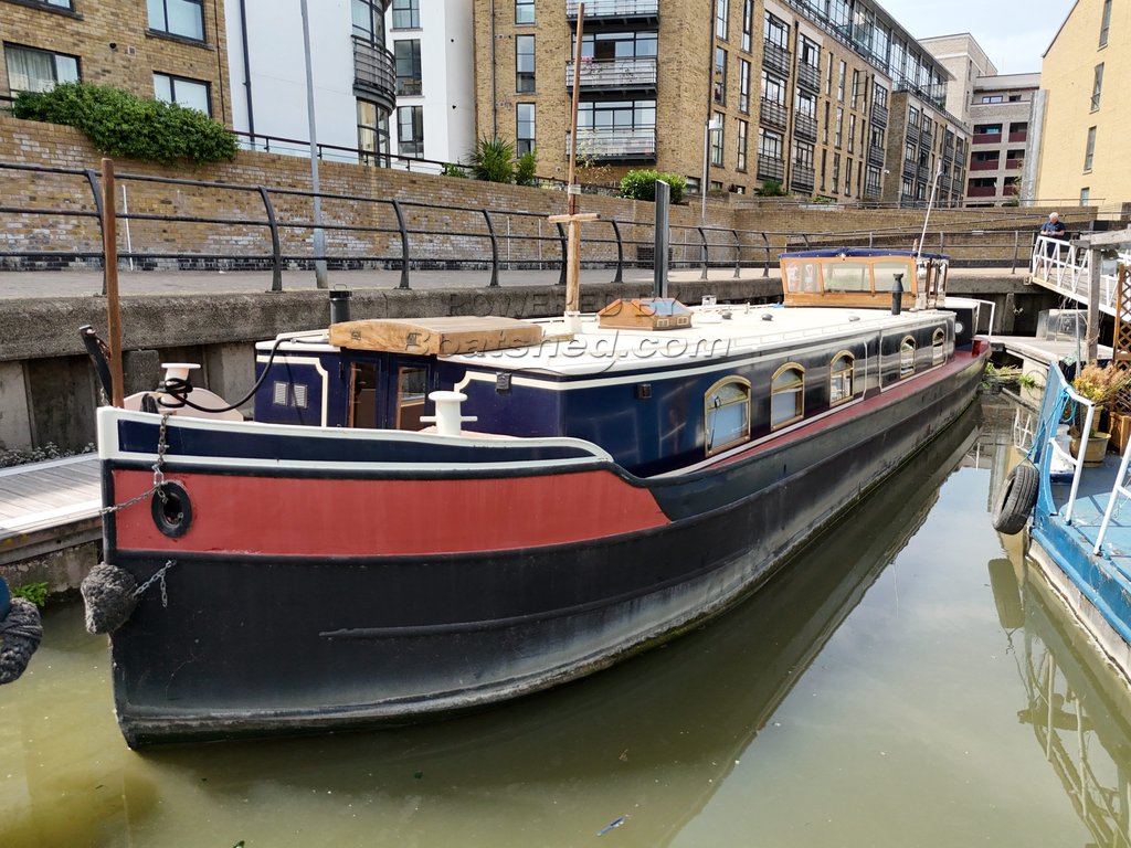 Dutch Barge 18m With London Mooring