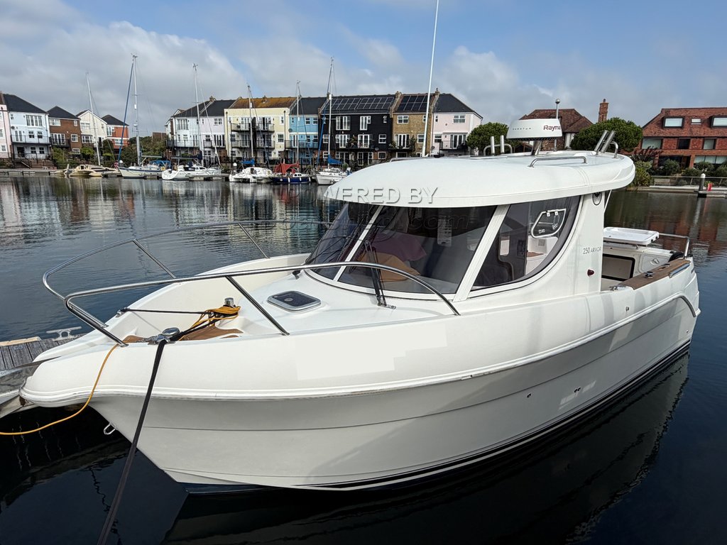 Arvor 250 AS