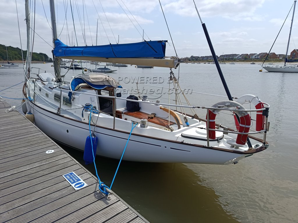 Buchanan Vashti Queen Class 38 Masthead Bermudian Sloop