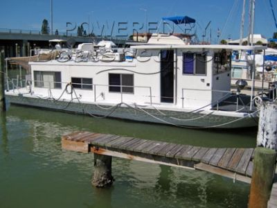Drift-R-Cruz Houseboat