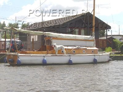 Traditional Broads Sailing Cruiser