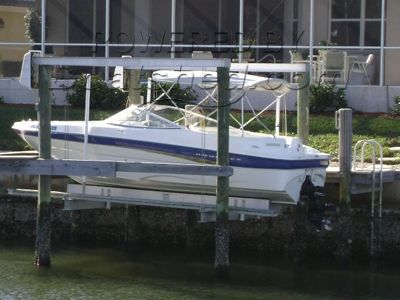 Bayliner 212 Deck Boat