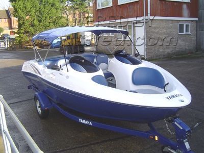 Yamaha LX 2000