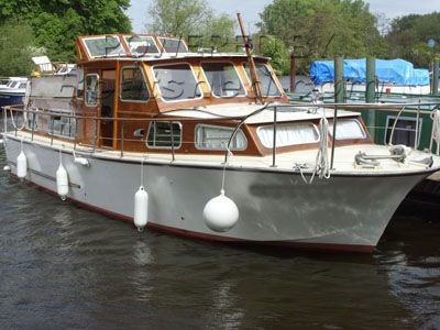 GRP Motorboat 34'