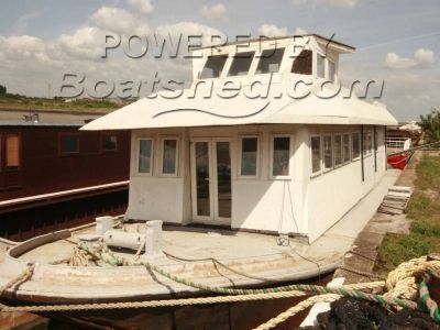 Dunnlighter Houseboat