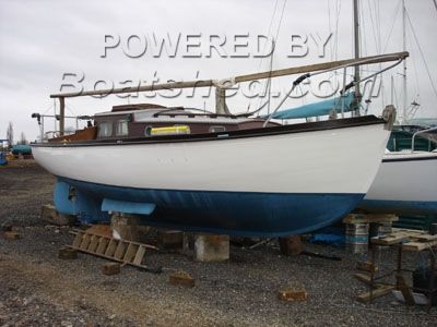 24 foot wooden sailboat