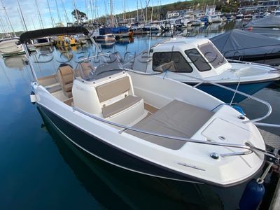 Quicksilver 555 Open Motor Boat
