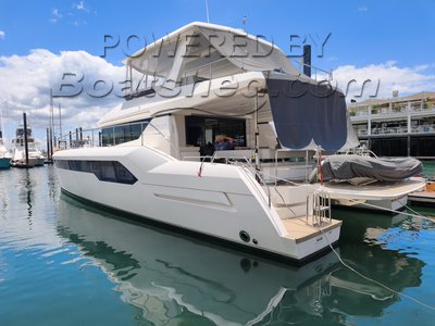 Leopard 53PC Power Catamaran 
