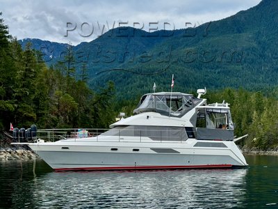 Bayliner 4387 ACMY ~ Enclosed aft deck and flybridge. 