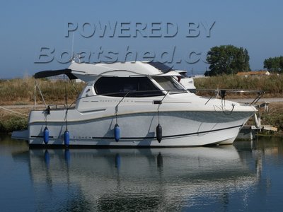 Jeanneau Merry Fisher 8 Spacious and versatile family cruiser