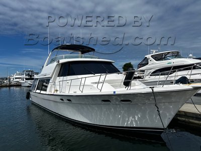 Bayliner 4788 ~ Twin Cummins 6BTA 330hp
