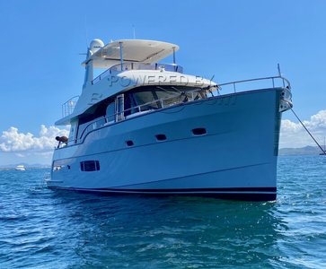 Outer Reef 620 Trident EVO Flybridge.