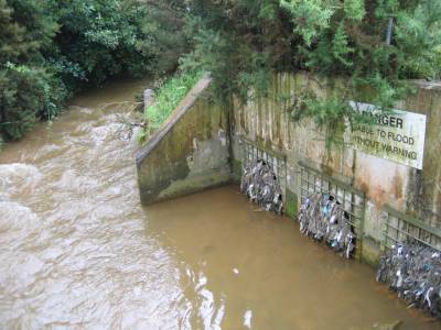 Sewage dumped into English waterways 372,000 times in 2021