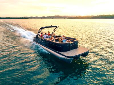 Lowe Boats launches six strong pontoon series