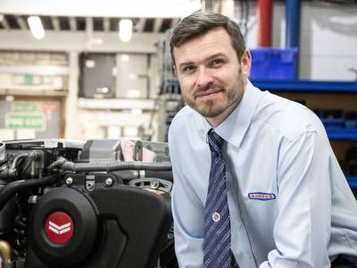 Barrus technical service manager awarded by Yanmar