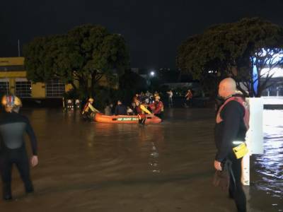 RNLI lifeguard helps rescue 69 people in New Zealand floods