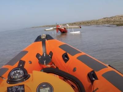 Video: Pilot makes miraculous escape after ditching plane off Welsh coast