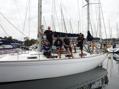 Military veterans set sail on charity expedition