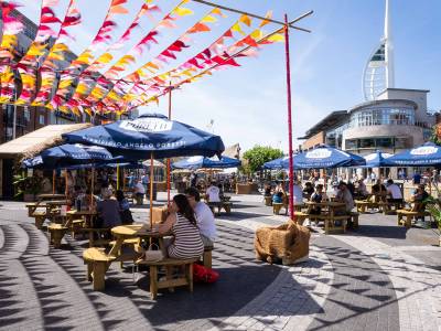 FREE SUMMER ENTERTAINMENT AND THE RETURN OF THE SEAFOOD FESTIVAL AT GUNWHARF QUAYS