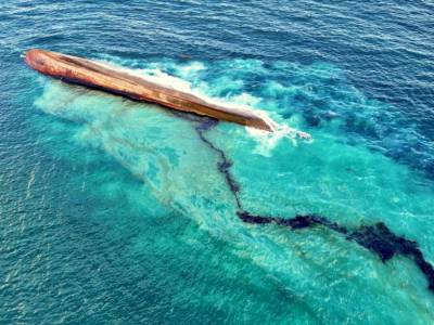 Trinidad and Tobago declares national emergency after ‘mystery’ oil spill