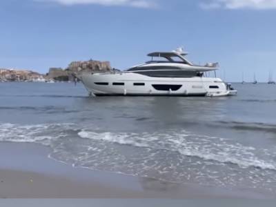 WATCH: Seven yachts run aground in Corsica