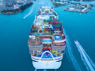 World’s largest cruise ship sets sail amid LNG controversy