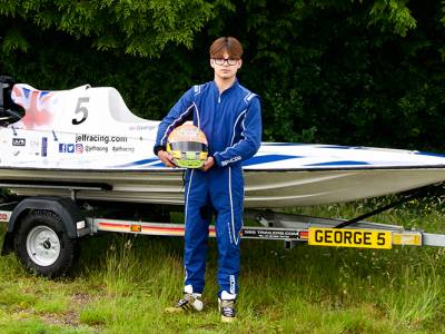 Kent Teenager goes for Double Gold at Powerboat Championships