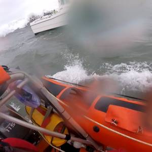 VIDEO: Two people rescued from notoriously dangerous South Tail