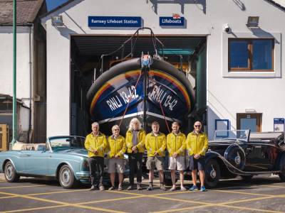£1.1m classic car collection auctioned for RNLI