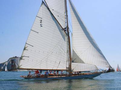 Classic Yacht Kelpie to compete in Round the Island Race