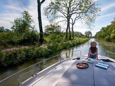 The Aquaphile Lifestyle Phenomenon: What’s Driving Brits to the Water?