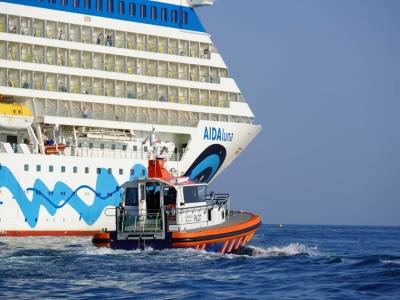 Falmouth Harbour Showcases State-of-the-Art Pilot Boat at Seawork