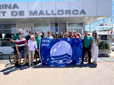 La Bandera Azul vuelve a ondear con orgullo en Marina Port de Mallorca y Marina Port Andratx.