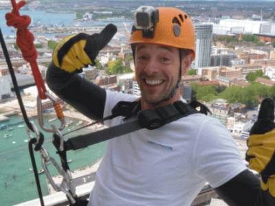 TheYachtMarket.com duo complete 100-metre charity abseil