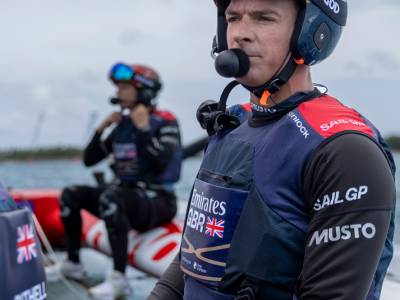 Emirates GBR remain in Contention as Bermuda Delivers “Glamour Racing”