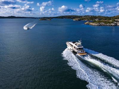 Garmin launches Signal VHF marine radios