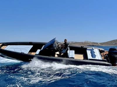 Technohull presents 10-metre GTX powerboat