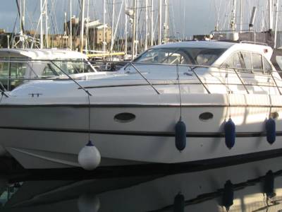 Hardy Seawings 355 -  Featured boat