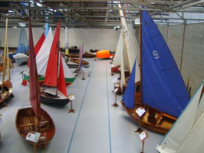 Boatshed Cowes & the Classic boat museum