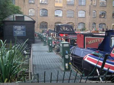 Is the Grand Union Canal Overcrowded?