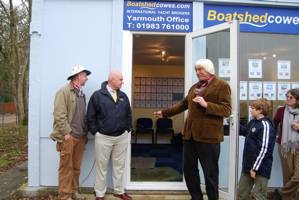 Boatshed Cowes - Yarmouth office sets sail