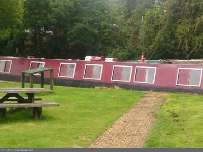 Still Looking for The One? Join the Boatshed Lonely Hearts Club