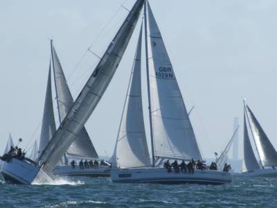 2015 Round the Island Race, 1584 entries
